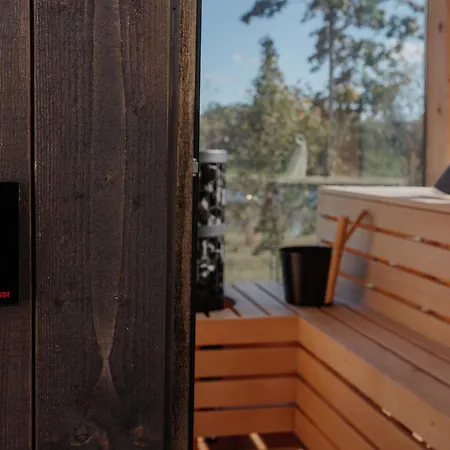 Pulli Country Club - Private Sauna & River View Lejlighed *