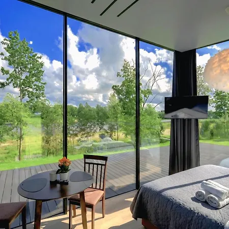 Pulli Country Club - Private Sauna & River View Lejlighed Pärnu