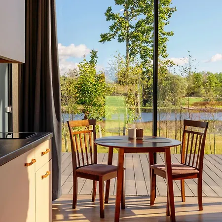 Appartamento Pulli Country Club - Private Sauna & River View Pärnu