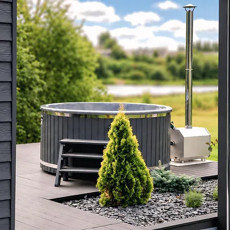 Pulli Country Club - Private Sauna & River View Appartamento Pärnu